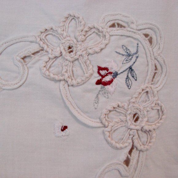 Vintage Floral Embroidered Pillow Case Cover Shabby Chic Flowers Lace Ruffle - Picture 7 of 12
